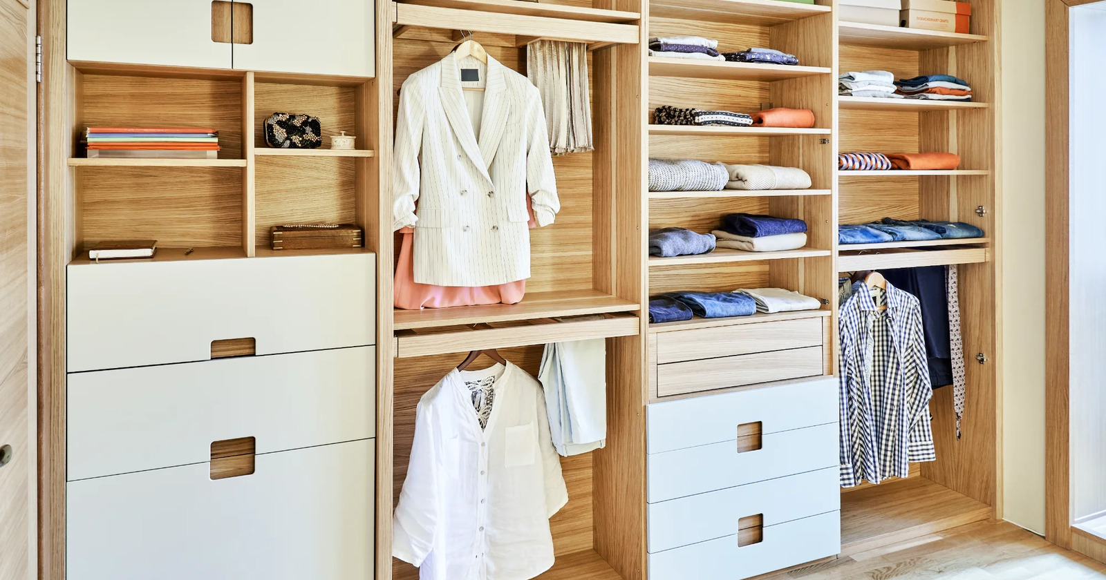 Custom Closet Systems That Make Your Life Easier