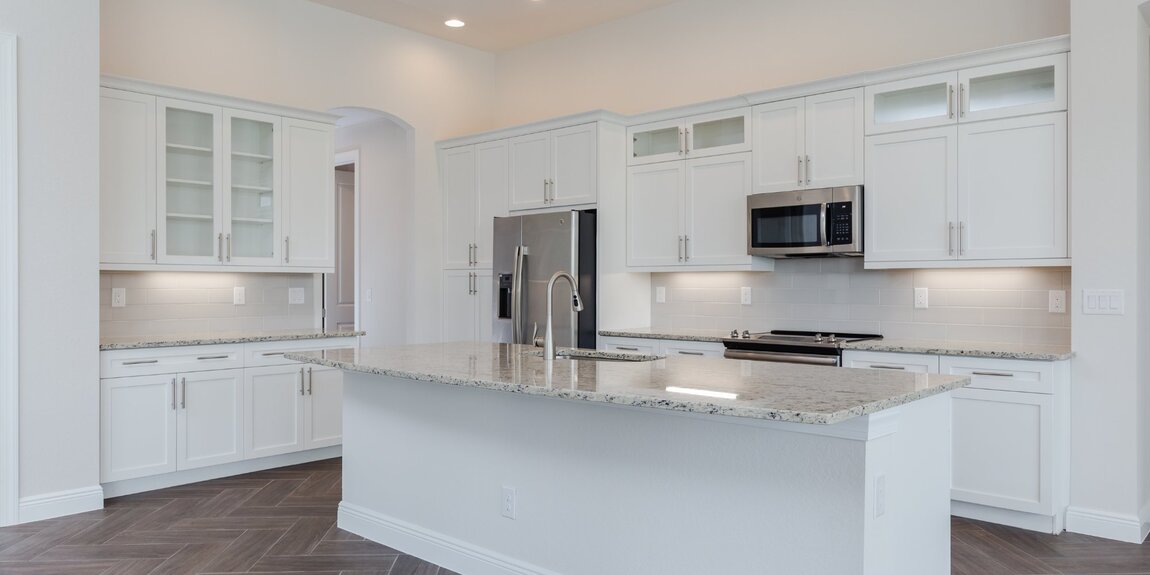Modern Kitchen Island Image